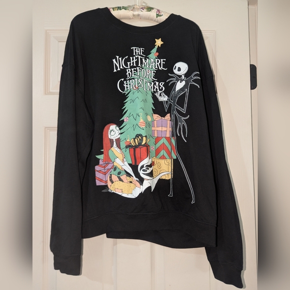 Disney Nightmare Before Christmas Crewneck - Picture 1 of 3